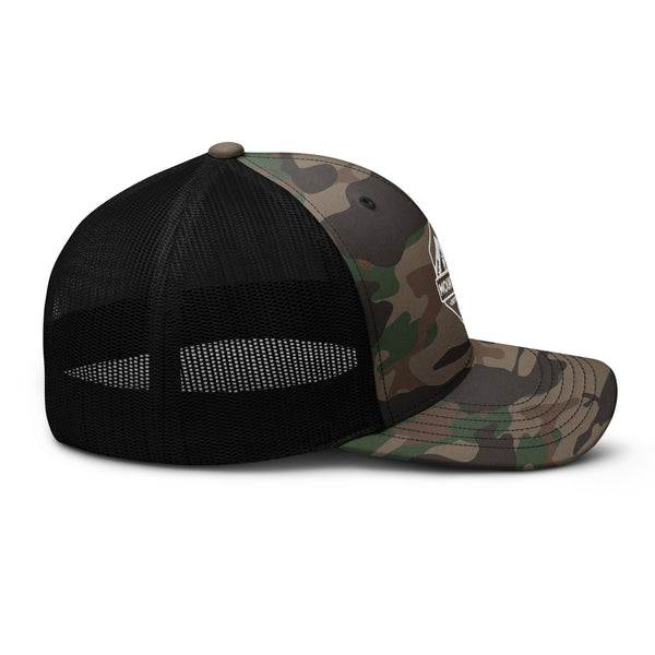 "Mount Chase Outfitters" Camouflage trucker hat z white logo