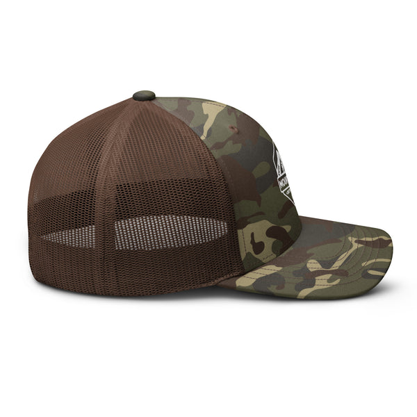 "Mount Chase Outfitters" Camouflage trucker hat z white logo